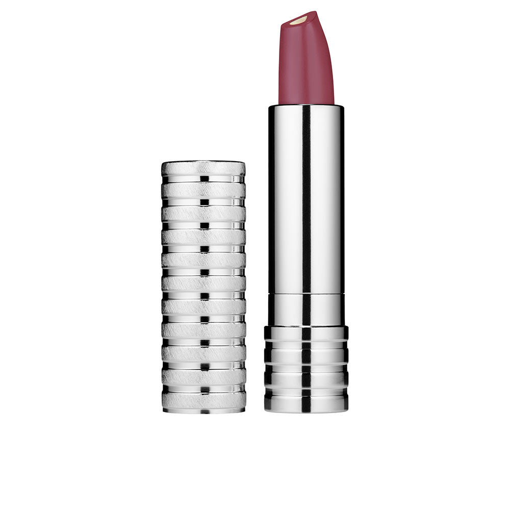 Clinique DRAMATICALLY DIFFERENT lipstick